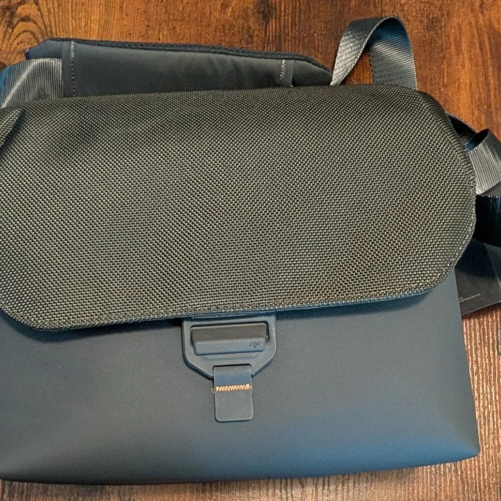 DJI Shoulder Bag for Mavic Pro 3, Mavic 3 Air and Combos